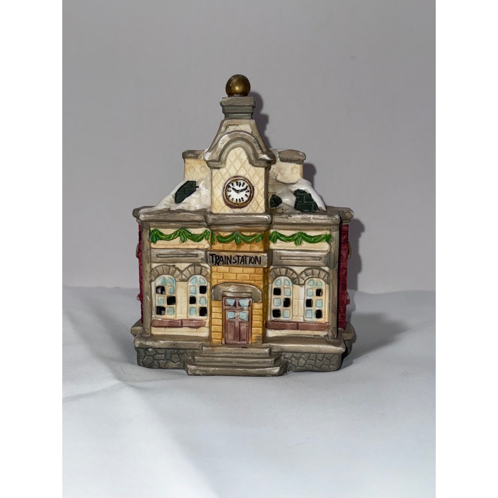 Grandeur Noel Victorian Train Station Christmas Village Ceramic Building 5.5in